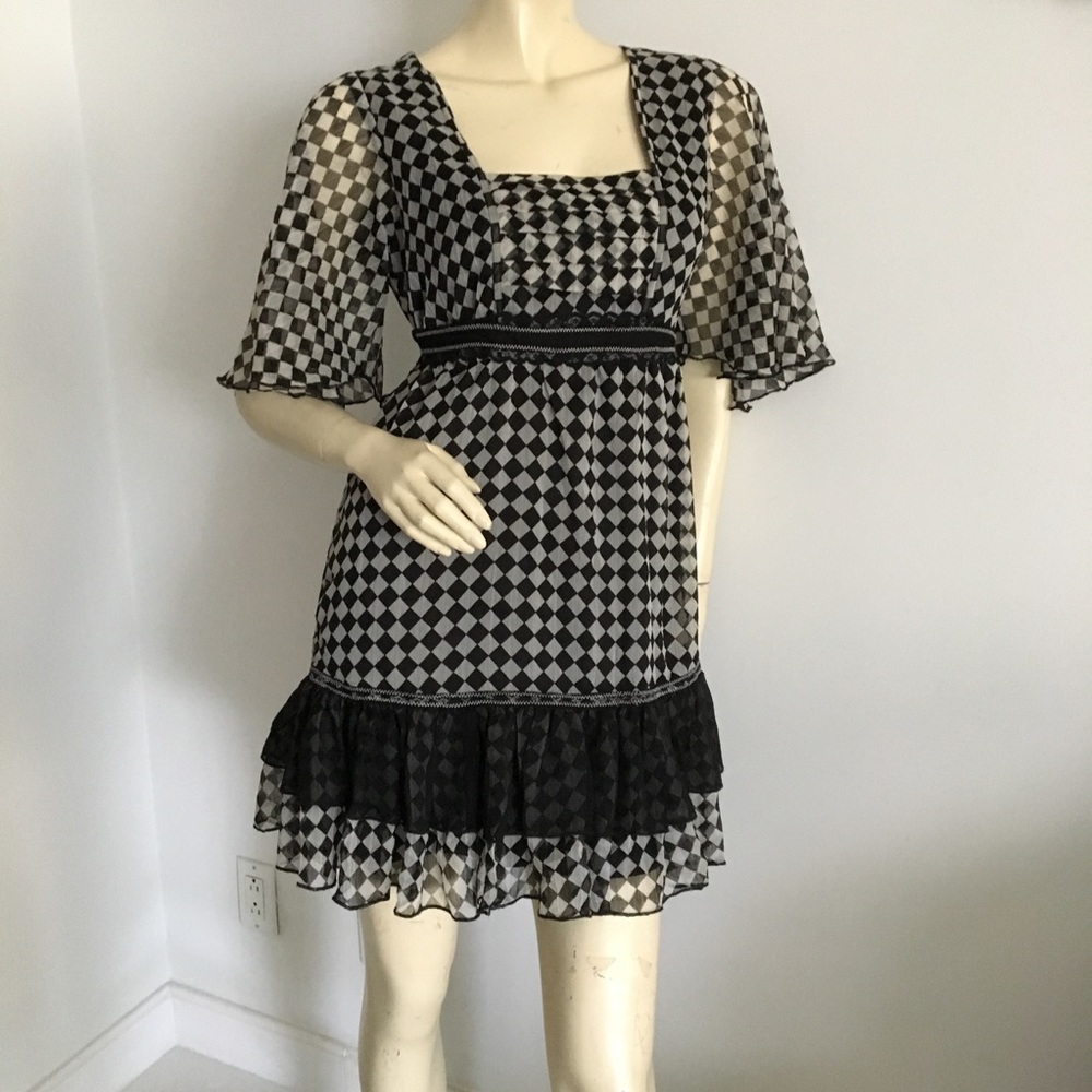 🎉HP🎉Nwot Zoe D. Checkered ruffle babydoll dress
